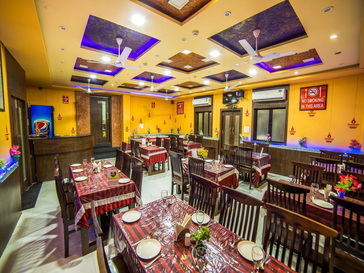 A R Excellency Hotel Jodhpur  Buitenkant foto